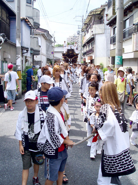 2008/07/31 9:54 野里 みんな、頑張って曳いてや