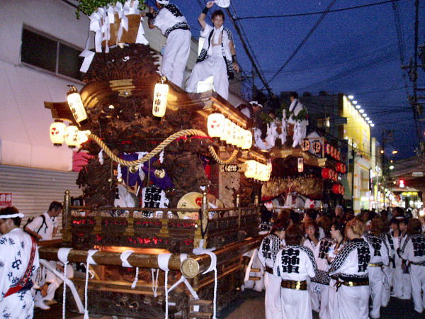 2008/07/31 19:24 「うしお」前 東之町と並んで、ご接待を受けました