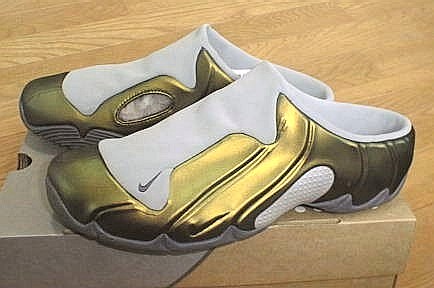 Nike Clogposite Flare