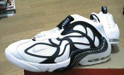 Tuned Swoopes TB White/Black