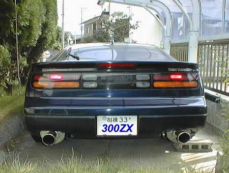 z_rear_view_p.jpg (ỹA[ʐ^)